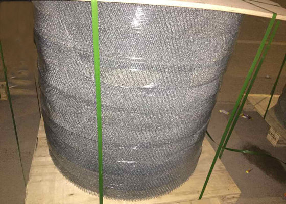 Le fil de fer galvanisé tricoté engrènent prêt épais de 100mm Rolls emballé pour l'expédition